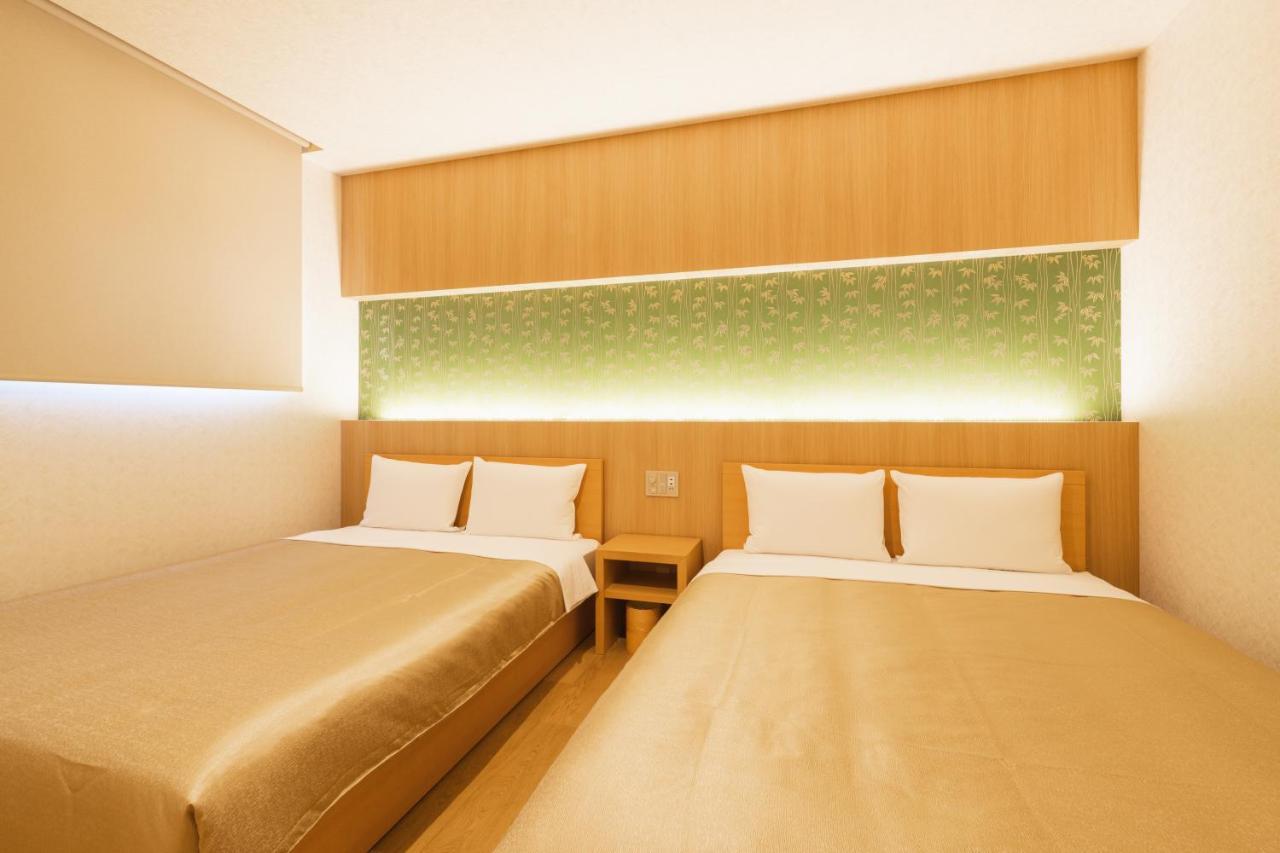 Aparthotel Grand Base Hakata Gofuku Fukuoka  Exterior foto